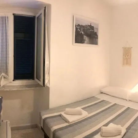 Carlo بيت ضيافة فيرناتْسا