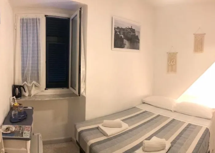 Carlo Pensjonat Vernazza